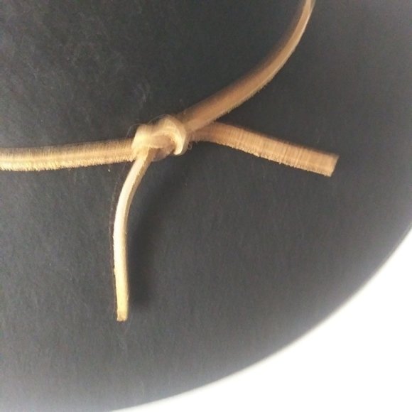 Phenix Alexis Wool Floppy Hat Boho Wide Brim Round Crown Leather Tied Band NWOT - Picture 4 of 4